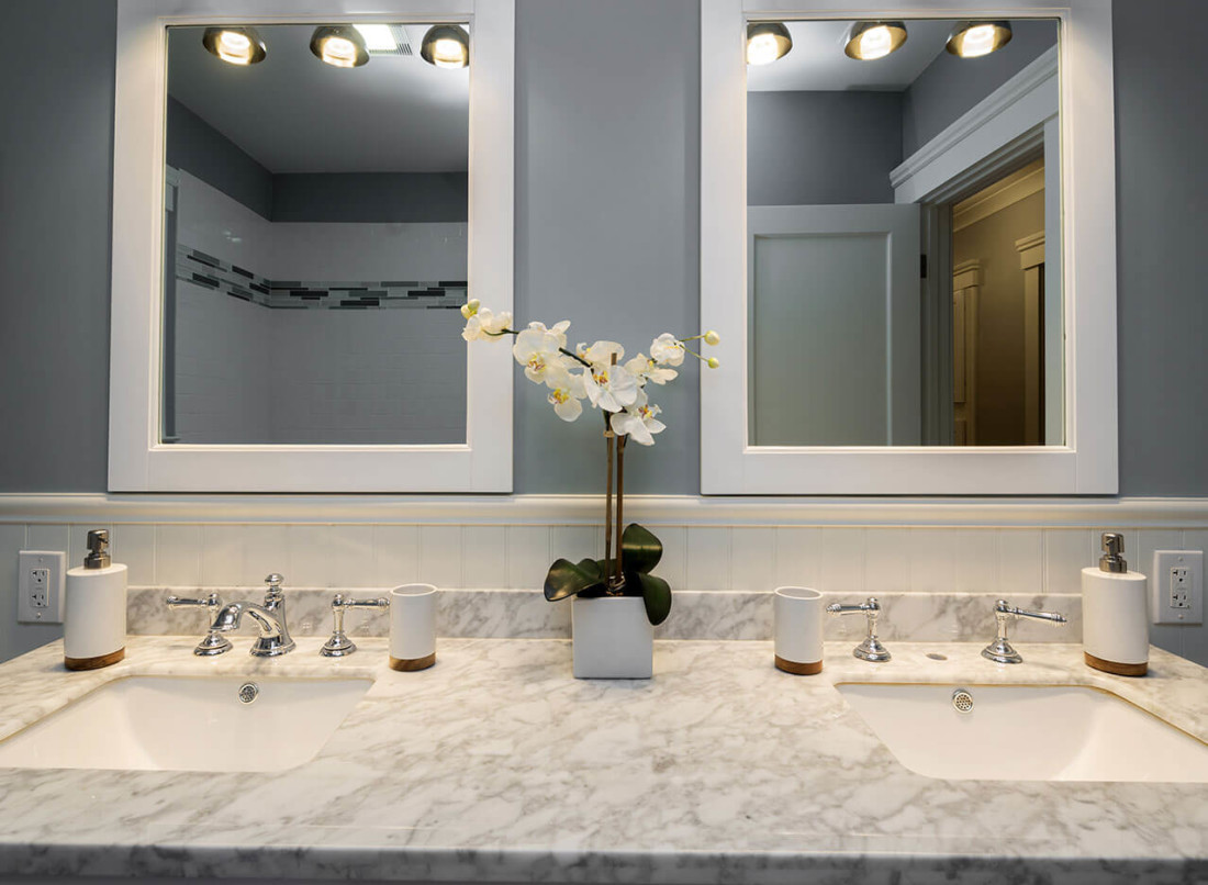 white granite bathroom countertops